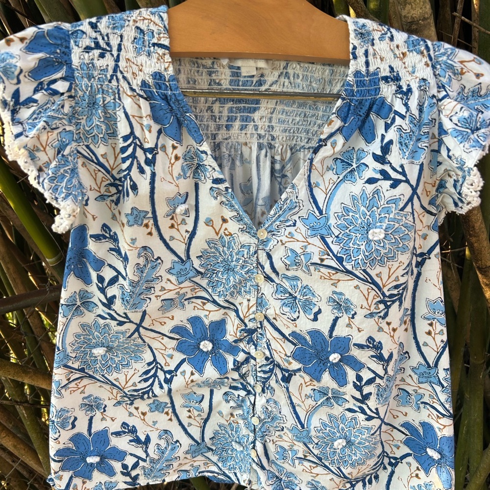 Floral Blue and White Women's Top